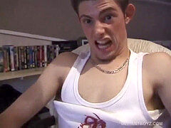 youthfull Vince ONeil peels off and milks Out His Cum