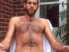 Str8 men jerk off in front yard 9