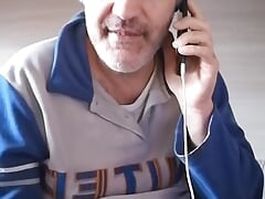 After a long phone call I have to touch my cock that wanted to be wanked