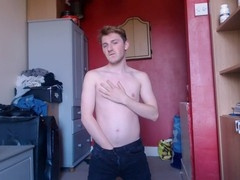 British stud Chase Parker explodes after riding his sex toy