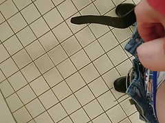 Wichsen auf der Arbeit