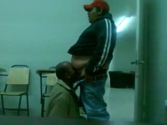Fellating chub dude