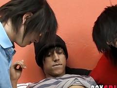 Emo twinks fuck hard in threesome