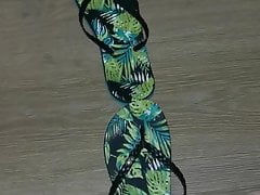 Big cumshot wife flip flop