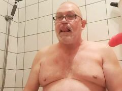 Old guy masturbation in shower