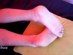 fetiche pies muy muy suaves