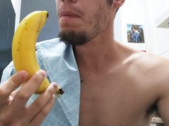 Croat deepthroats whole huge banana