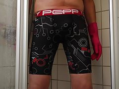 In die Pants gepinkelt