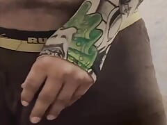 Comeon I'm on mood to fuck, I want to take ur dick in my mouth.