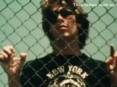 Blond Vintage Skater Encounter