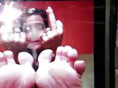 Foot tribute