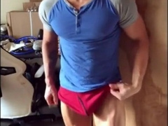 Muscle Hunks: Eddyfitt's Sexy Twink Showoff