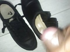 Cum in neighbours shoes