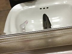 Public Cumshot