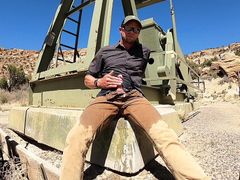 Pissing my work pants on an oil rig
