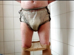 Nylonjunge incontinence test 1