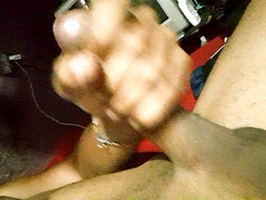 Wants a rich blowjob