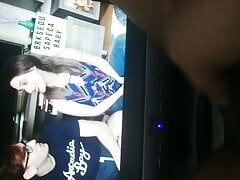 PEQUENA SAPECA,GOZANDO GOSTOSO PARA ESSA DEUSA