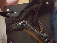 Cumshot on Gf's new heels, growing cock