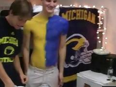 Muscle gay oral sex with cumshot