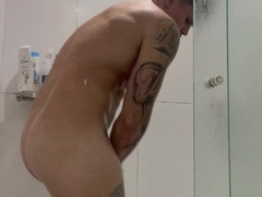 Paccoo Shaving and Shower