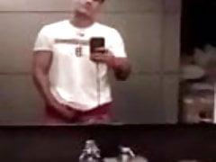 David zepeda  tocando  su verga
