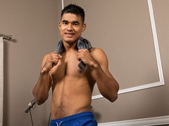 Latin hottie Mario blows a huge load on the bed