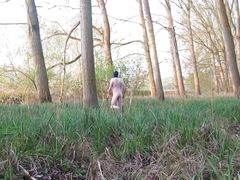 OUTDOORS WHITE SHIRT WALK
