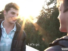 Watch this muscular stud take it up the ass and get a facial