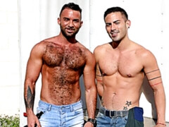 Cruising hotties Fernando Del Rio and Cesar Rossi fianlly fuck