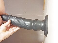 Dildo enorme i mi culete