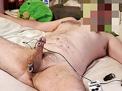 Mega Estim Orgasmus