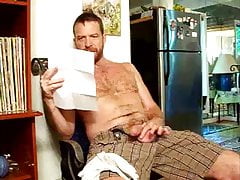 hairyartist-coach follows instructions