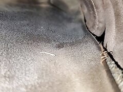 mechanic found dirty sandals under passenger front seat