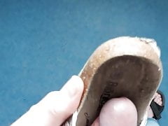 Shoe