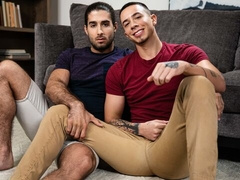 Diego Sans tops Vincent Oreilly in a hardcore video