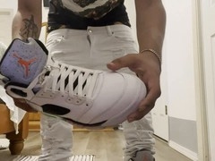SexySaggerYo shows off his bubble butt in playboy style with sneaker play and dry humping