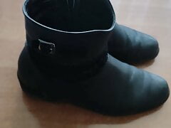 Cum on stepmom's ankle strap boots