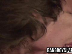 Skinny teen raw fucks his lover after sucking his big cock