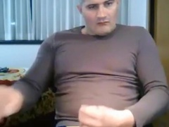Hunk daddy wanking at office