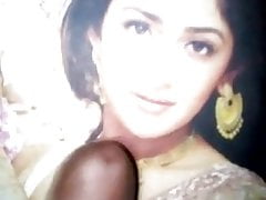 Saayyeshaa Shag Queen