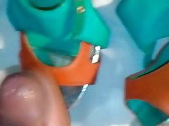 Cogiendome bonitos tacones altos high heels cumshot