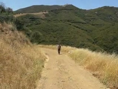 Hunky guy wanks off outdoors
