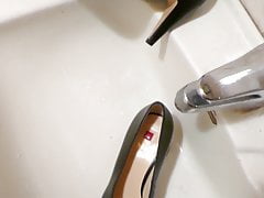 Piss in wifes high heels