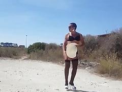 Passeggiata in intimo agosto 2017