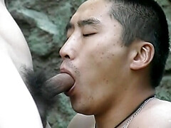 Skinny Asian dude enjoy in BJ