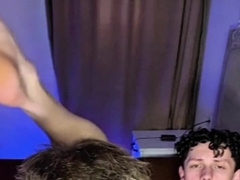 twunk going knuckle deep