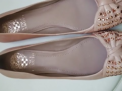 Quick release on vince camuto flats