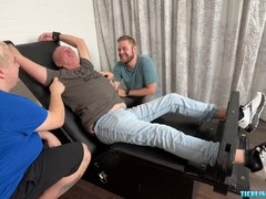 Horny bear, threeway, ginormous
