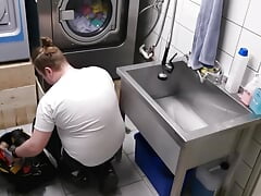 Technician gets weak - Sniff & Handjob - Full Video